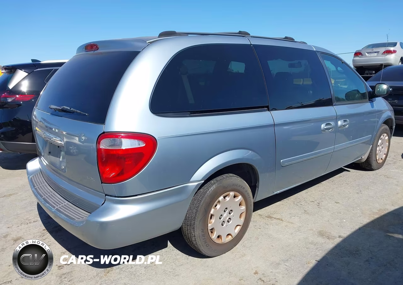 2004 Chrysler Town & Country Lx VIN:2C4GP44R24R617695 - 4