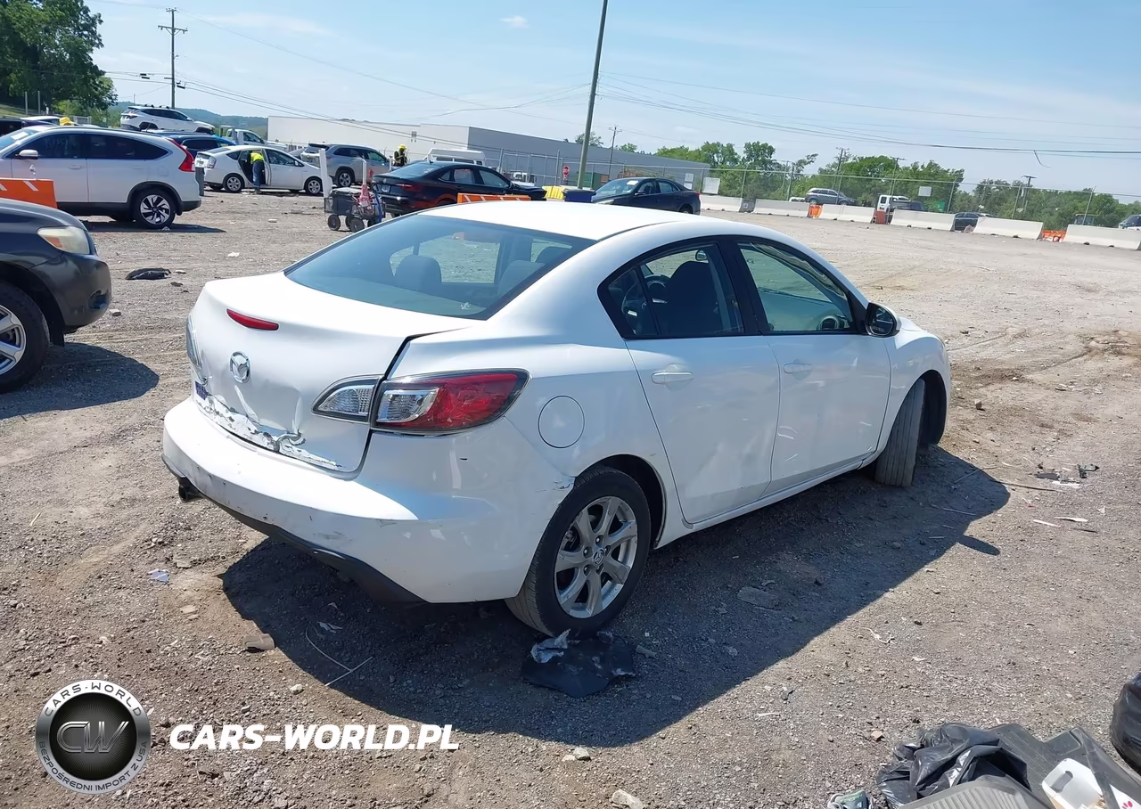 2010 Mazda Mazda3 I Touring VIN:JM1BL1SF6A1243296 - 13