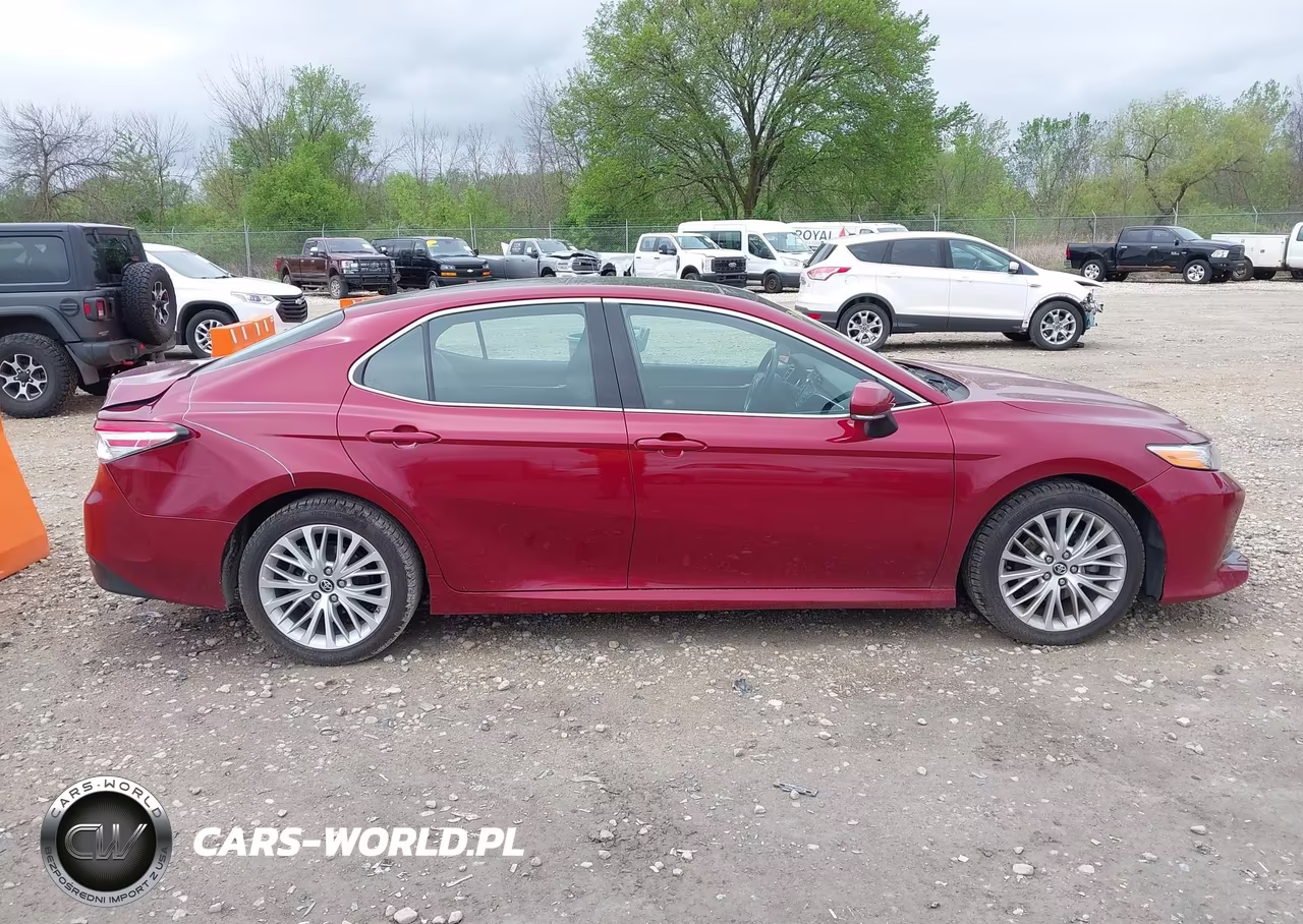 2018 Toyota Camry Xle VIN:4T1B11HK3JU658872 - 13
