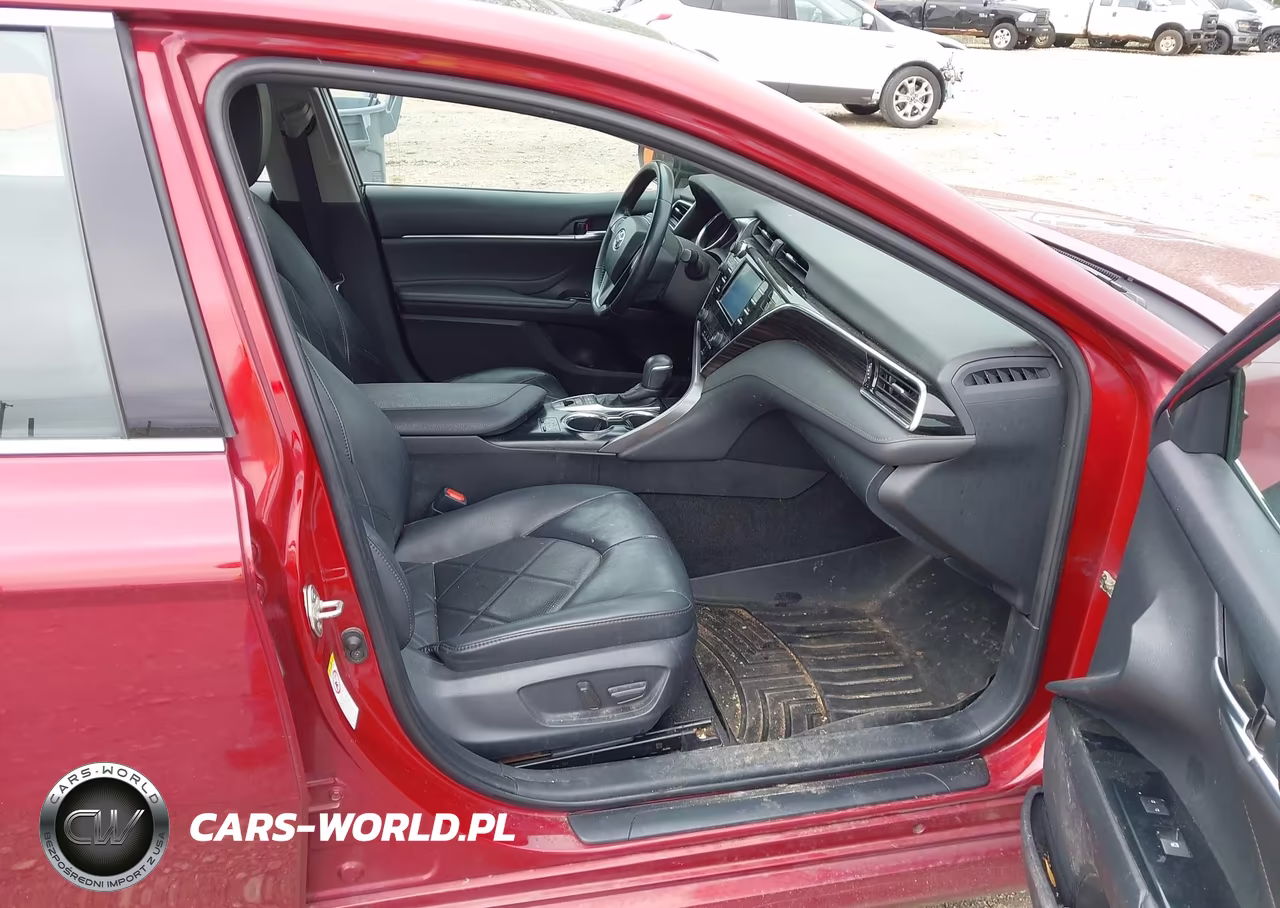 2018 Toyota Camry Xle VIN:4T1B11HK3JU658872 - 5