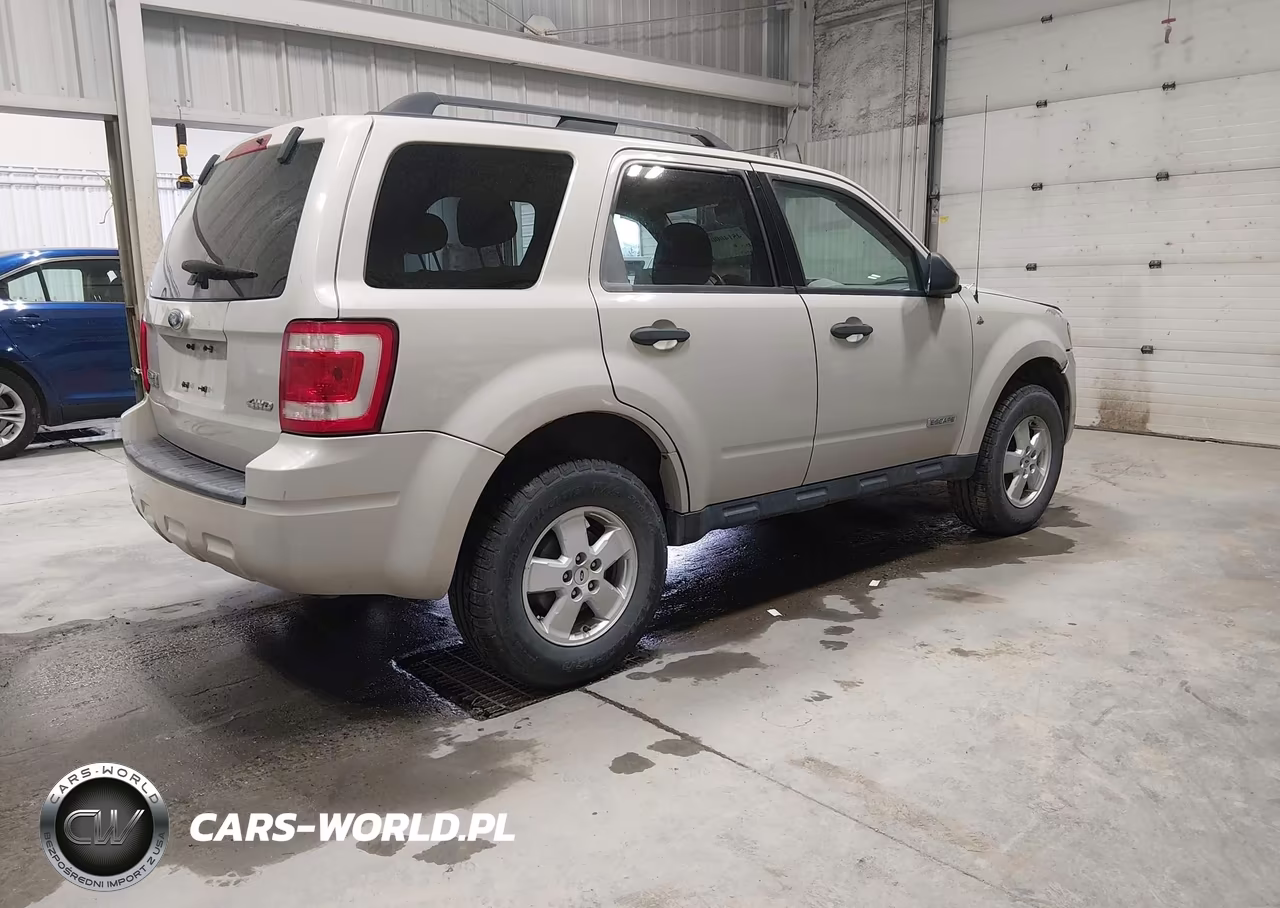 2008 Ford Escape Xlt VIN:1FMCU93188KB46197 - 4