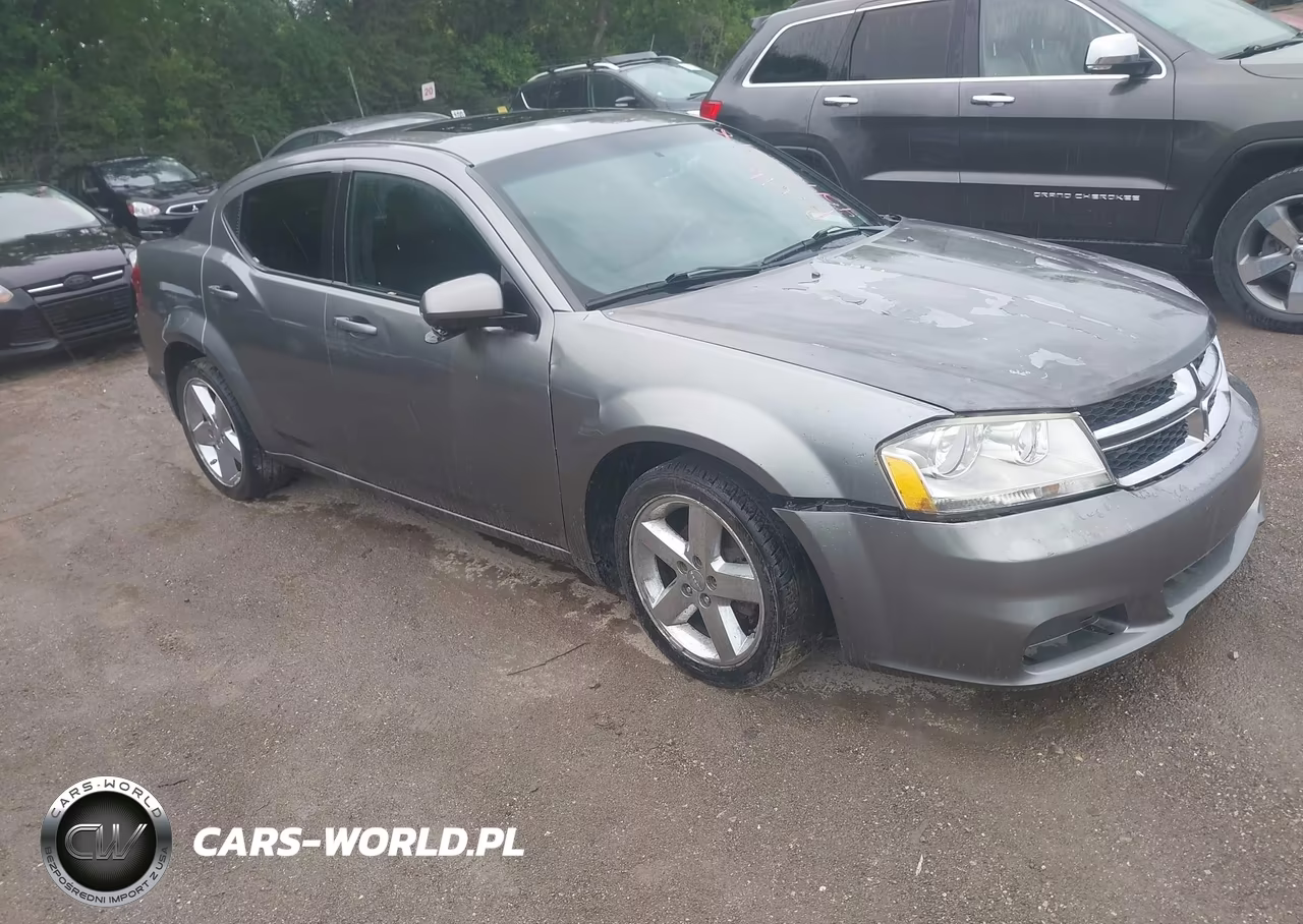 2011 Dodge Avenger Lux