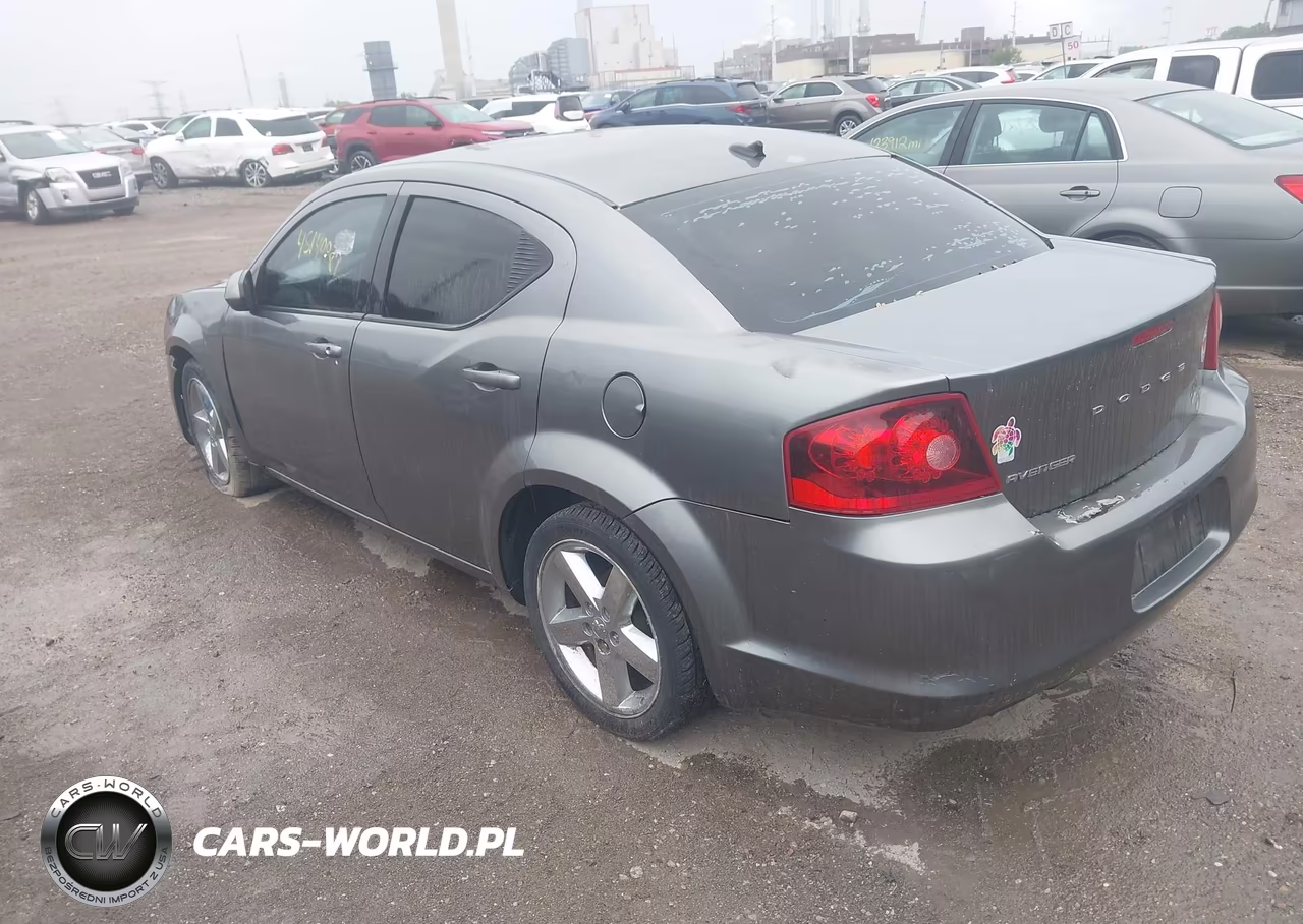 2011 Dodge Avenger Lux VIN:1B3BD2FGXBN591023 - 3