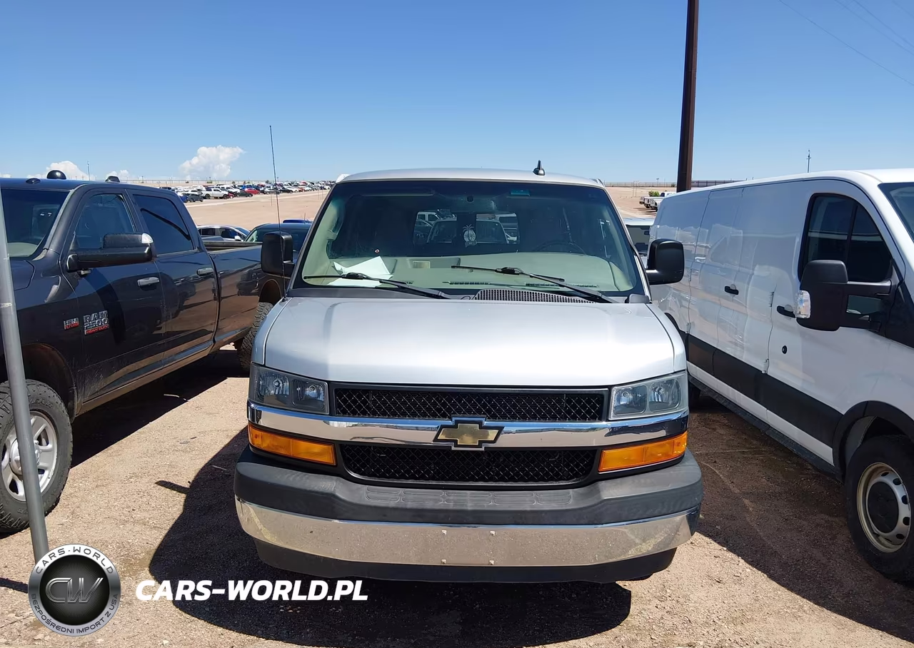 2018 Chevrolet Express 3500 Lt VIN:1GAZGPFGXJ1300486 - 17