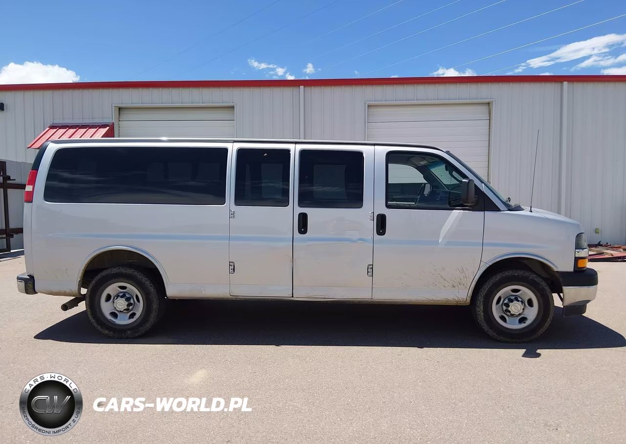2018 Chevrolet Express 3500 Lt VIN:1GAZGPFGXJ1300486 - 18