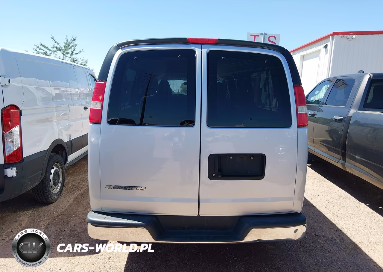 2018 Chevrolet Express 3500 Lt VIN:1GAZGPFGXJ1300486 - 21