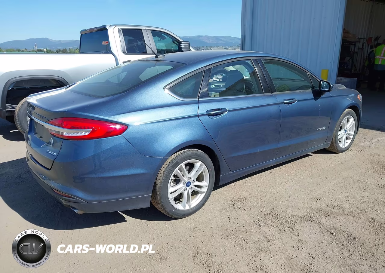 2018 Ford Fusion Hybrid S VIN:3FA6P0UU5JR209468 - 4