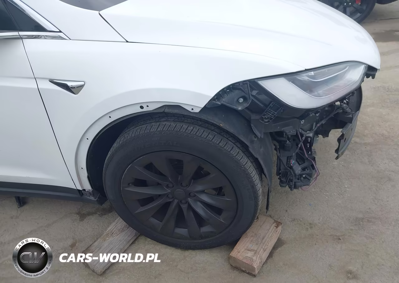 2020 Tesla Model X VIN:5YJXCBE28LF270109 - 21