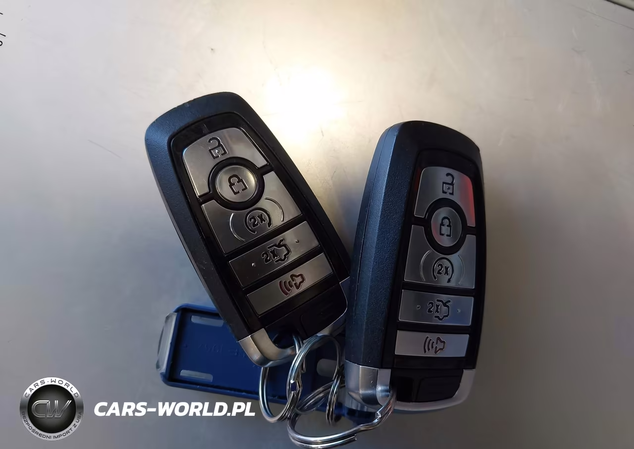 2019 Ford Fusion Energi Titanium VIN:3FA6P0SU9KR211227 - 11
