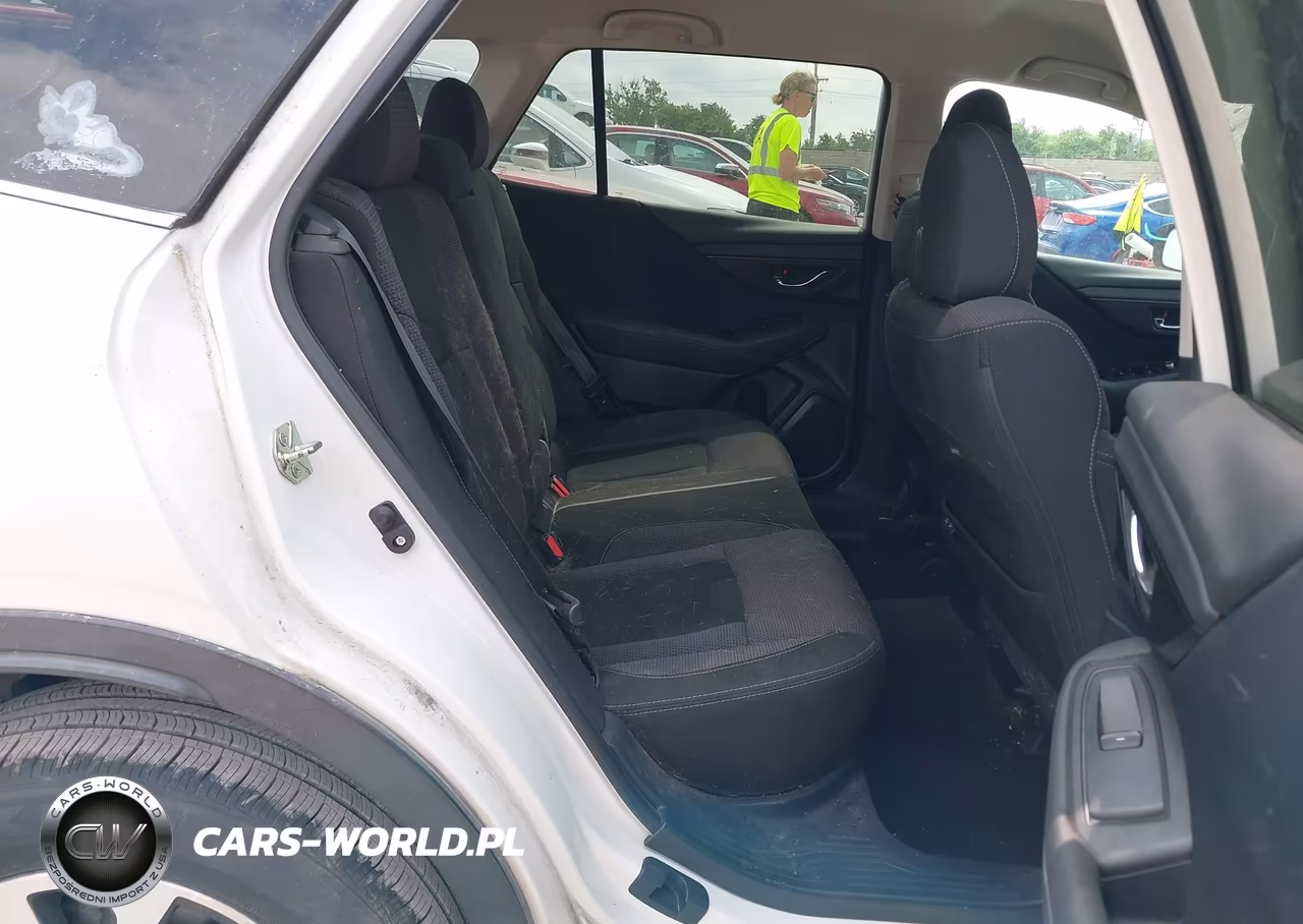 2020 Subaru Outback Premium VIN:4S4BTACC5L3193076 - 8