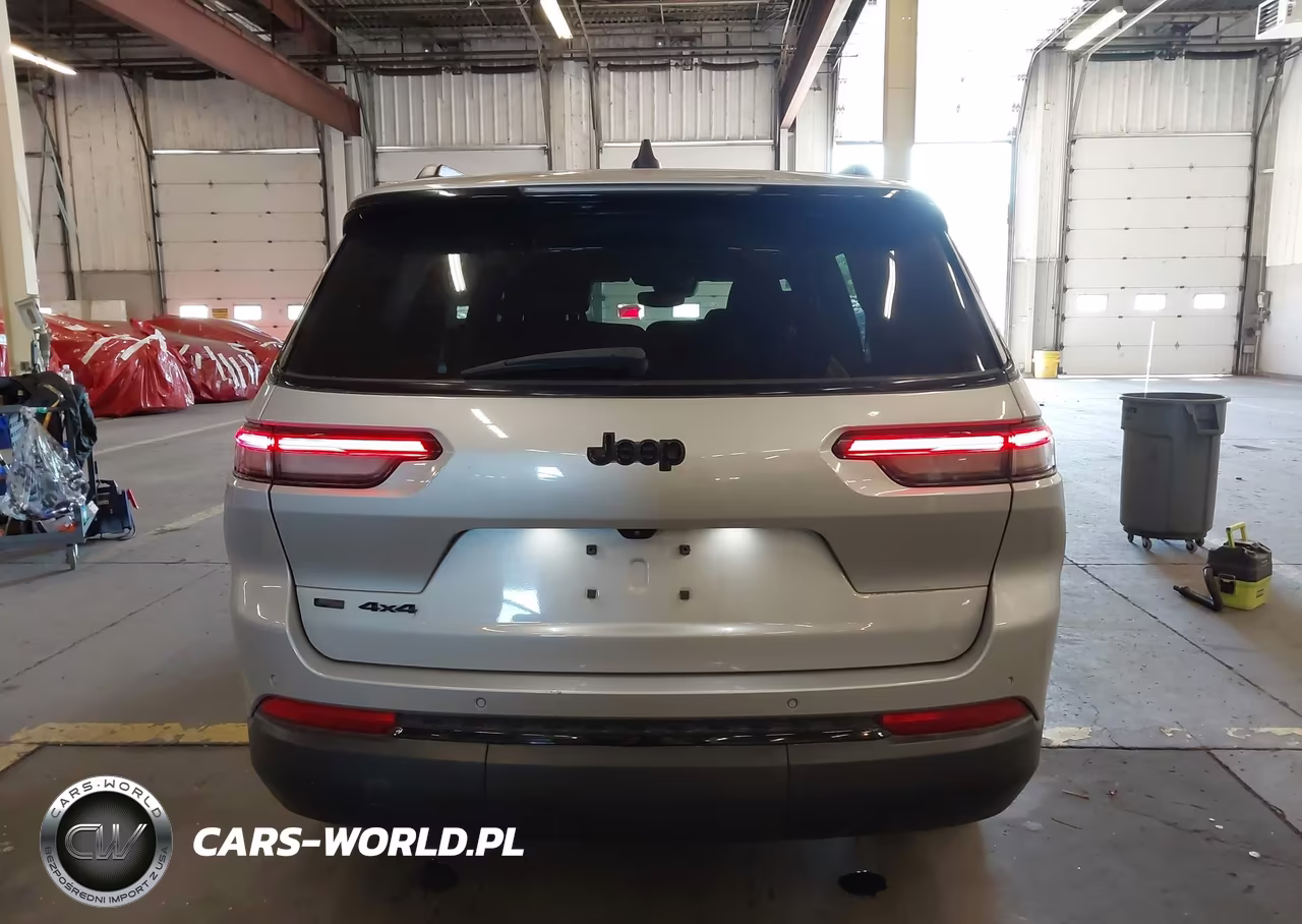 2021 Jeep Grand Cherokee L Altitude 4X4 VIN:1C4RJKAGXM8201259 - 17