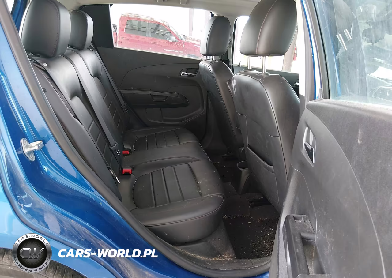 2018 Chevrolet Sonic Premier Auto VIN:1G1JF6SB5J4127897 - 8