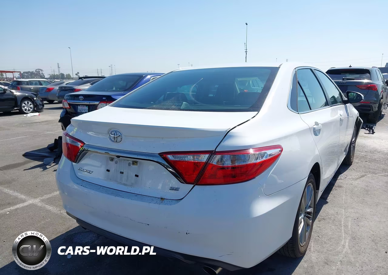2017 Toyota Camry Se VIN:4T1BF1FK7HU358430 - 4