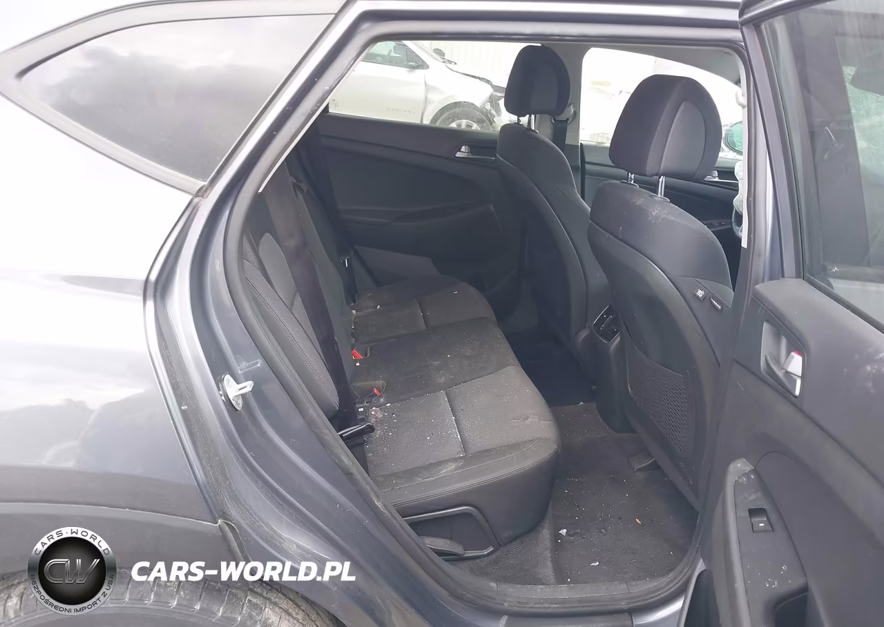 2017 Hyundai Tucson Sport VIN:KM8J3CA28HU401423 - 8