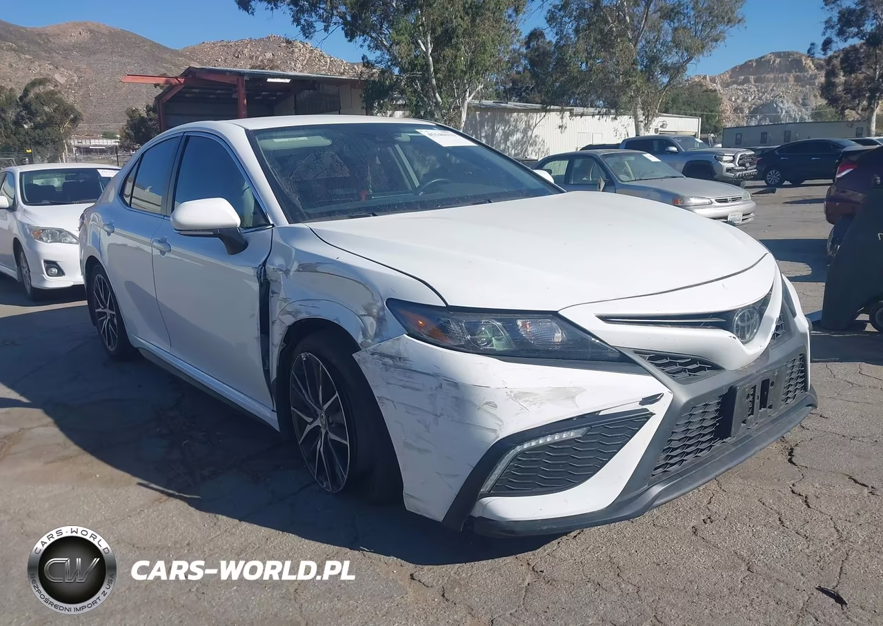 2024 Toyota Camry Se – zdjęcie 1 z 16