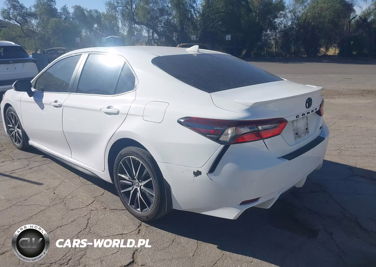 2024 Toyota Camry Se VIN:4T1T11AKXRU902575 - 3