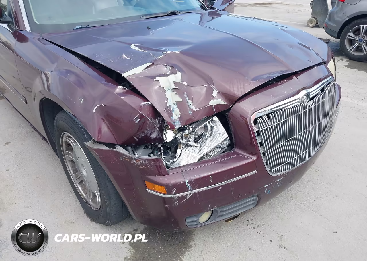 2005 Chrysler 300 Touring VIN:2C3JA53G45H630103 - 6