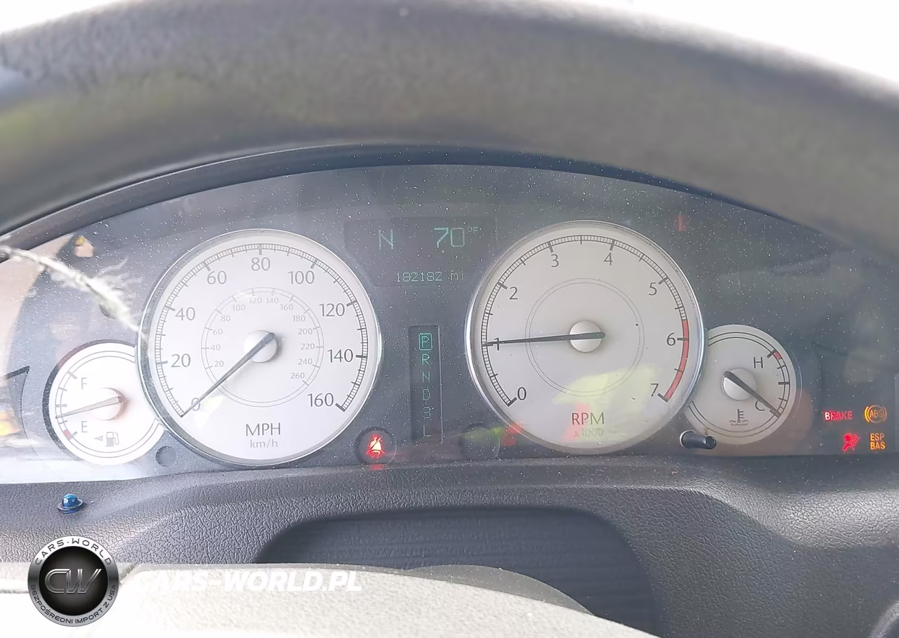 2005 Chrysler 300 Touring VIN:2C3JA53G45H630103 - 7