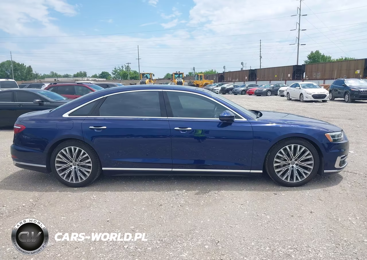 2019 Audi A8 L 55 VIN:WAU8DAF82KN019064 - 13