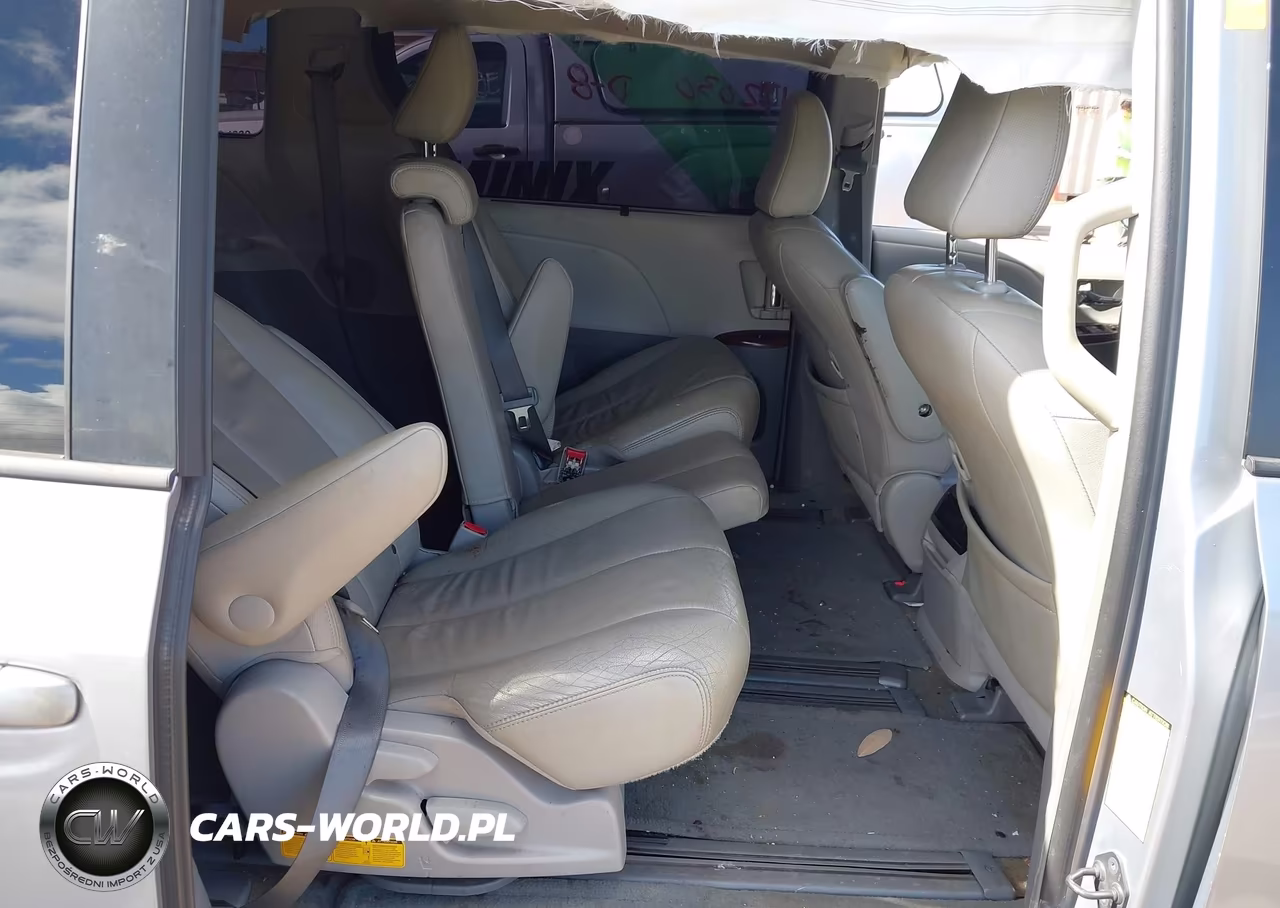 2014 Toyota Sienna Xle V6 7 Passenger Auto Access Seat-Xle V6 8 Passenger VIN:5TDYK3DC1ES481299 - 8