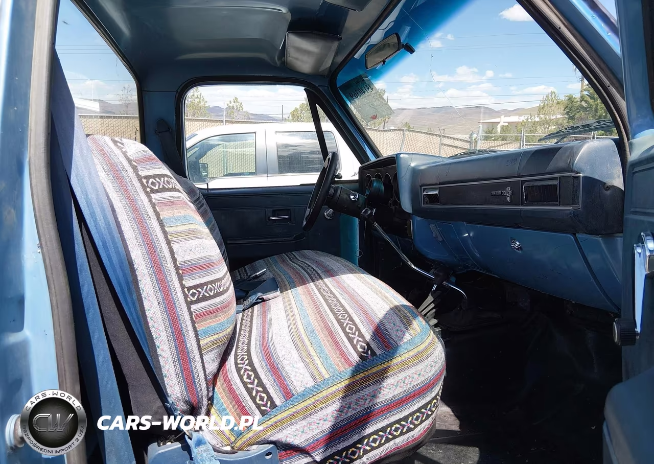 1987 Chevrolet V20 VIN:1GCGV24K0HJ147531 - 5