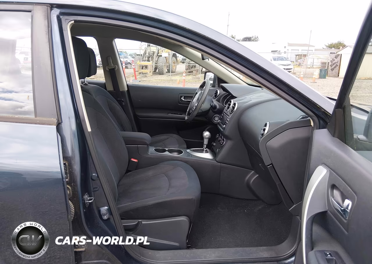 2015 Nissan Rogue Select S VIN:JN8AS5MV6FW753818 - 5