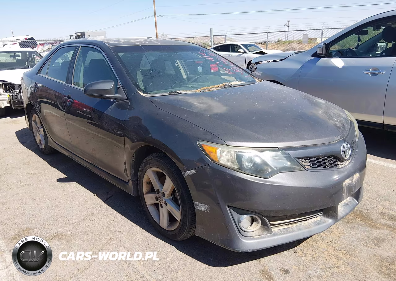 2012 Toyota Camry Se – zdjęcie 1 z 11