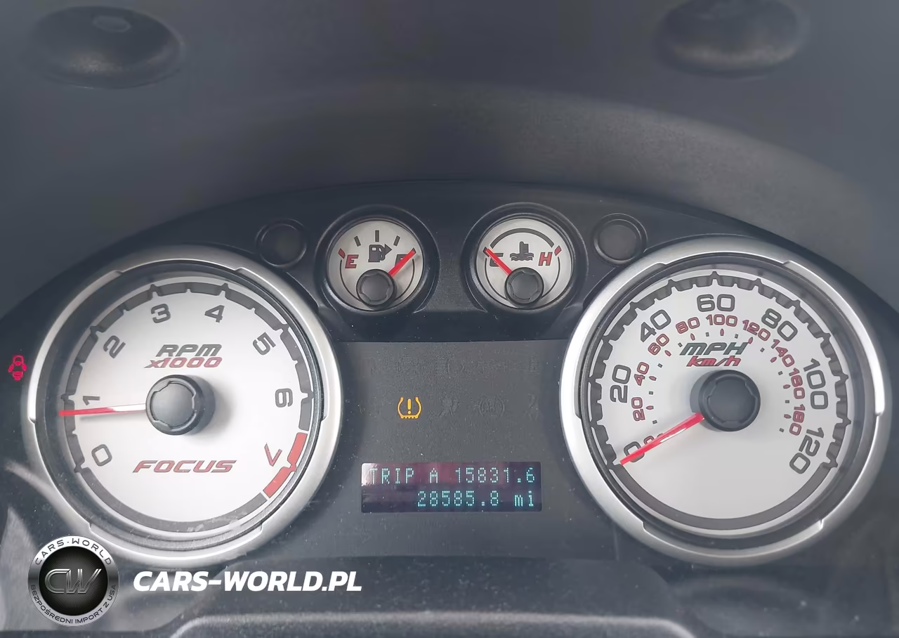 2010 Ford Focus S VIN:1FAHP3EN0AW140400 - 7
