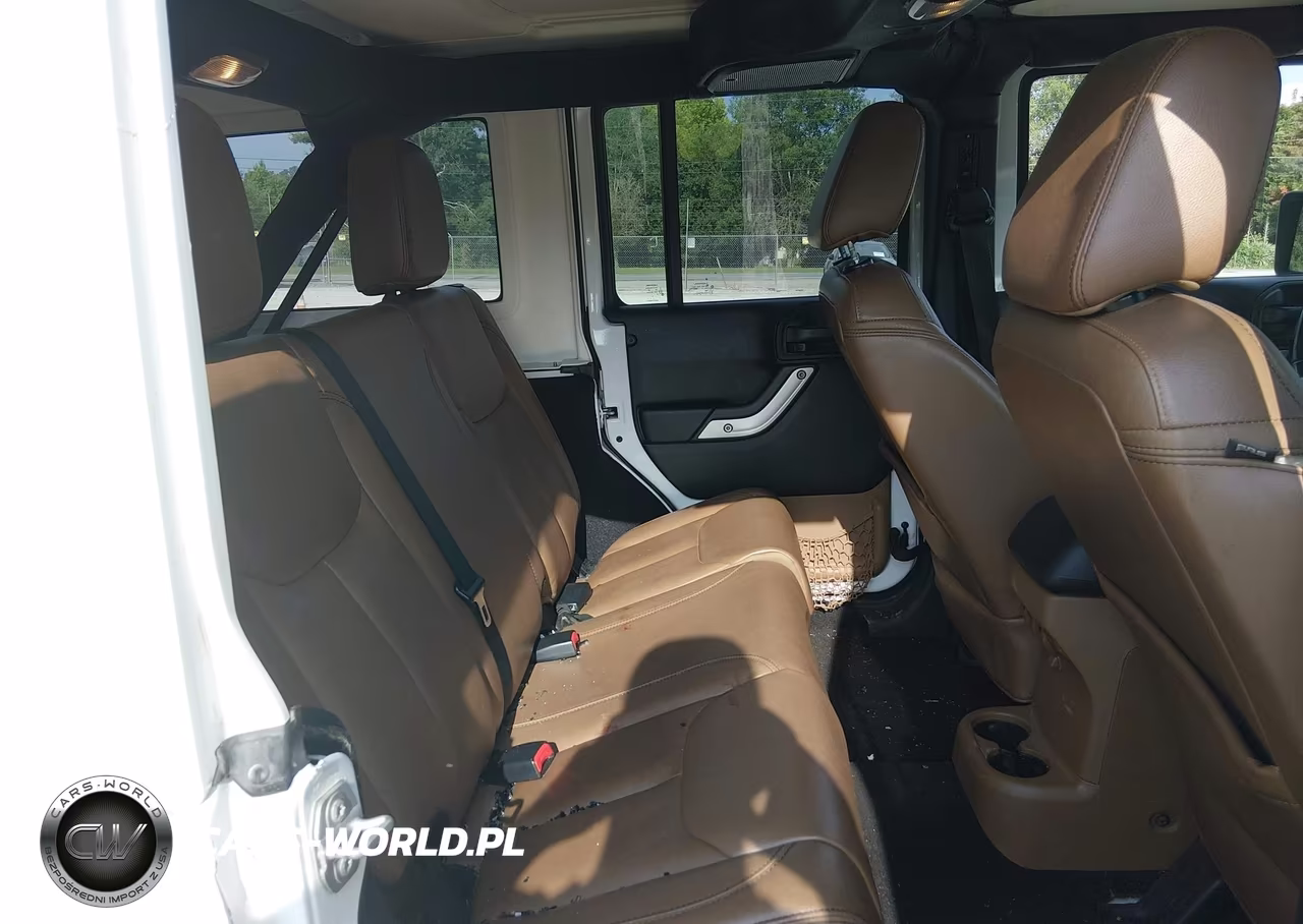 2016 Jeep Wrangler Unlimited Sahara VIN:1C4HJWEG7GL193037 - 8