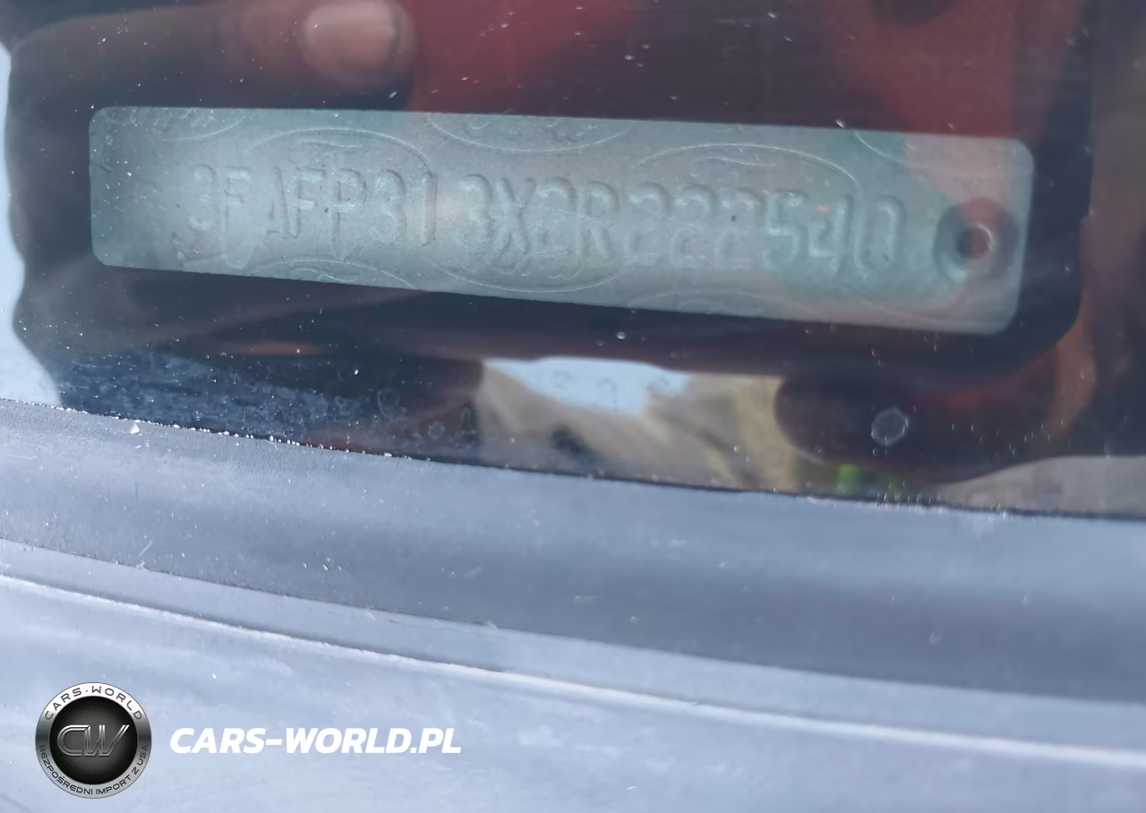 2002 Ford Focus Zx3 VIN:3FAFP313X2R222540 - 9