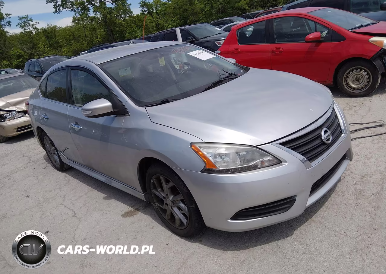 2015 Nissan Sentra Sr – zdjęcie 1 z 12