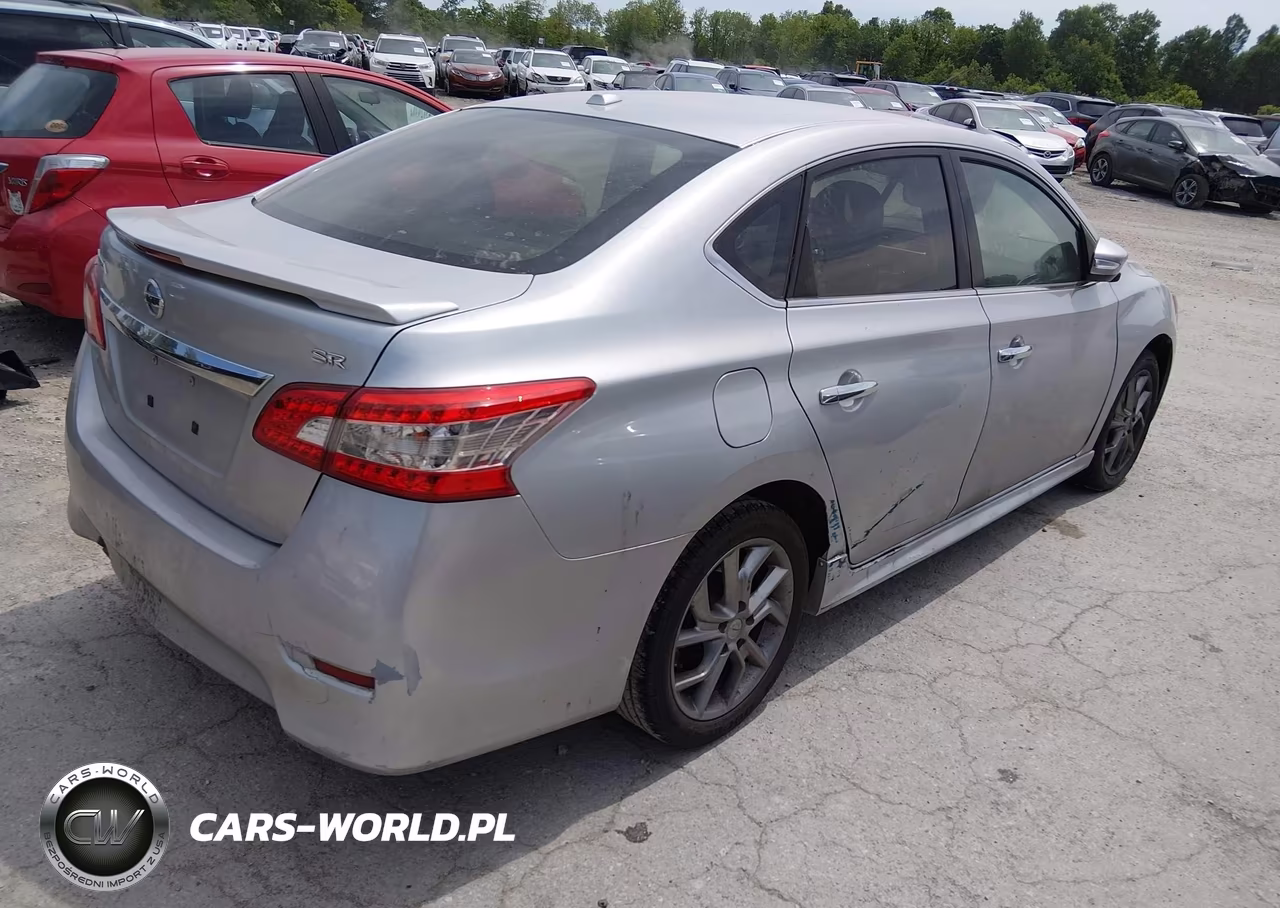 2015 Nissan Sentra Sr VIN:3N1AB7AP3FY293655 - 4