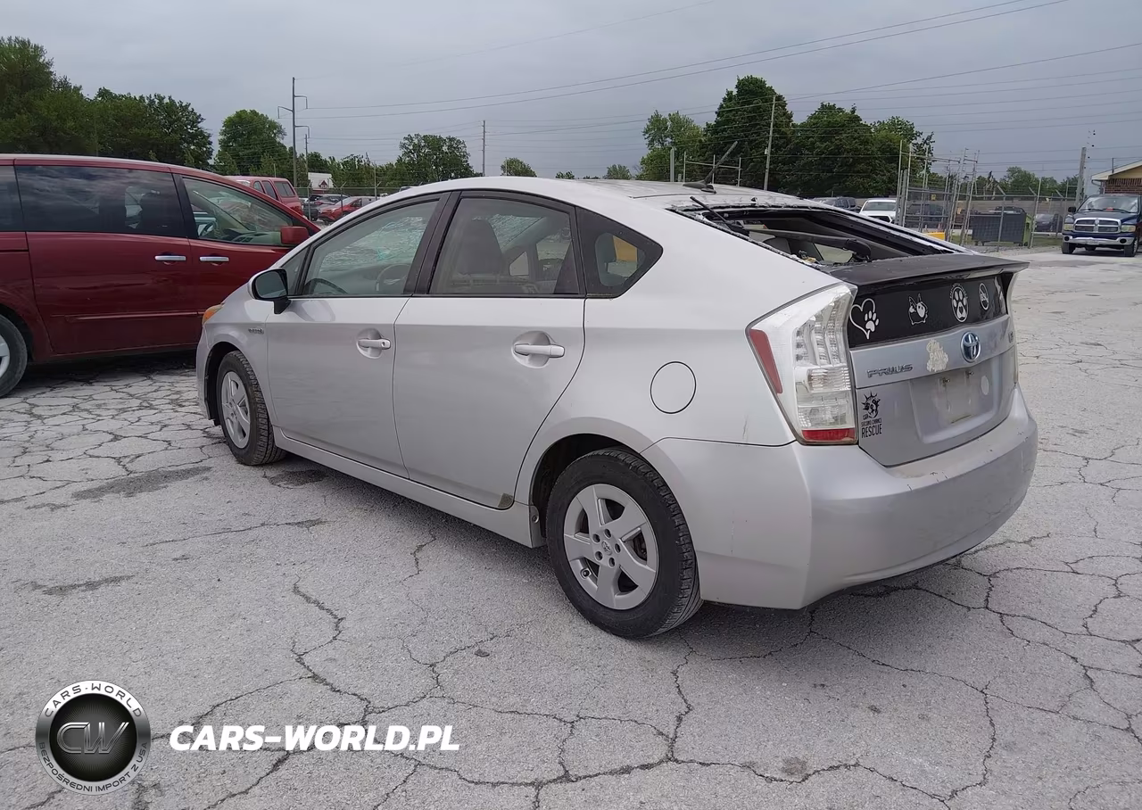 2011 Toyota Prius Two VIN:JTDKN3DU5B0323696 - 3