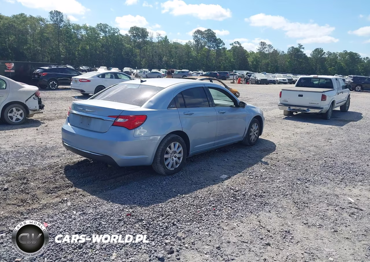 2014 Chrysler 200 Touring VIN:1C3CCBBBXEN171514 - 4