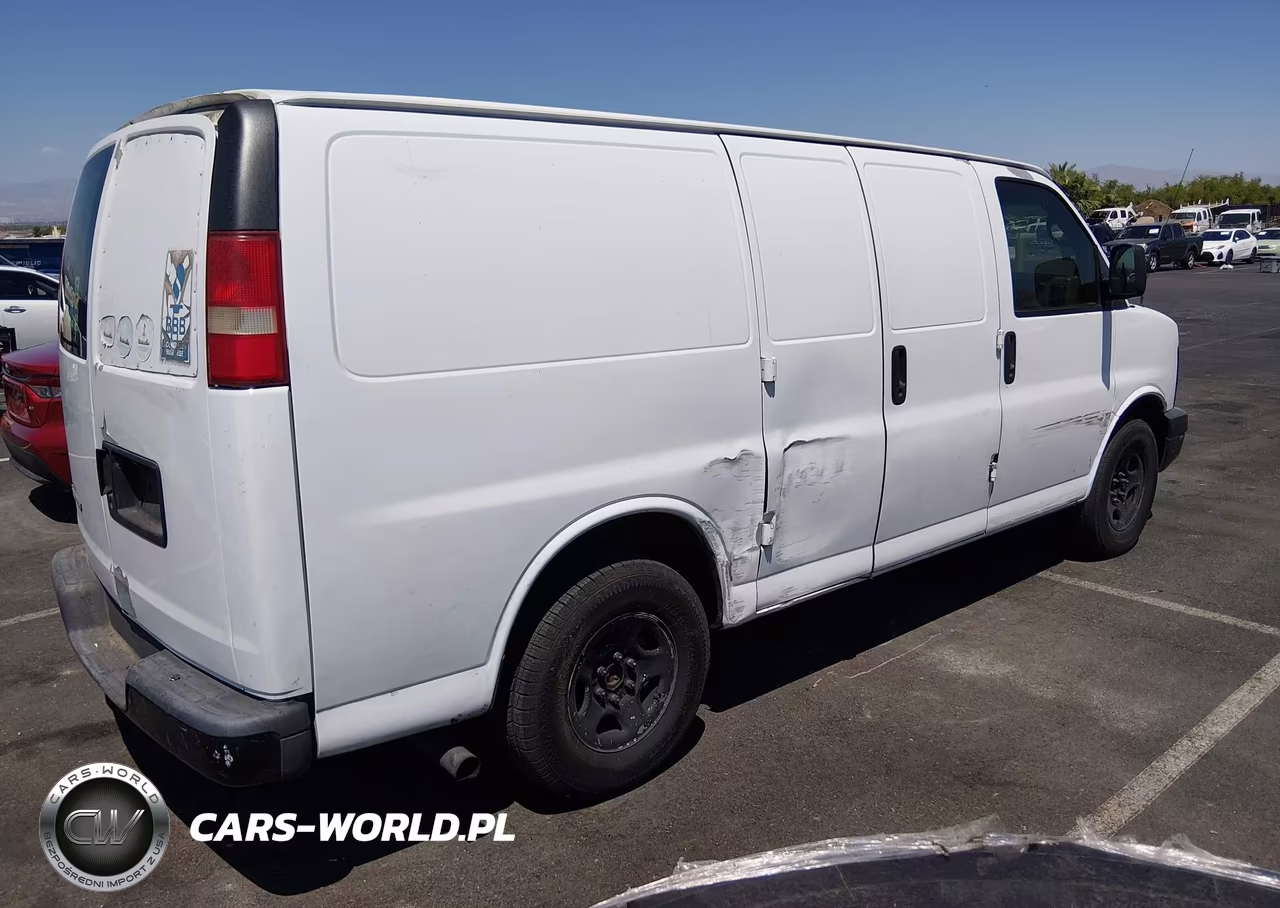 2007 Chevrolet Express Work Van VIN:1GCFG15X671238652 - 4