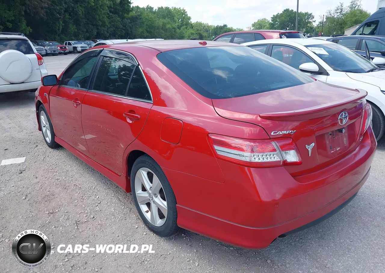 2010 Toyota Camry Se VIN:4T1BF3EK0AU500832 - 3