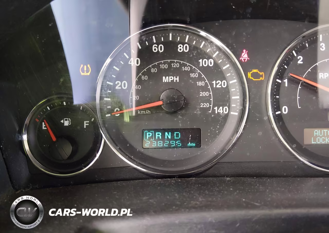2007 Jeep Commander Limited VIN:1J8HG58P87C595842 - 7