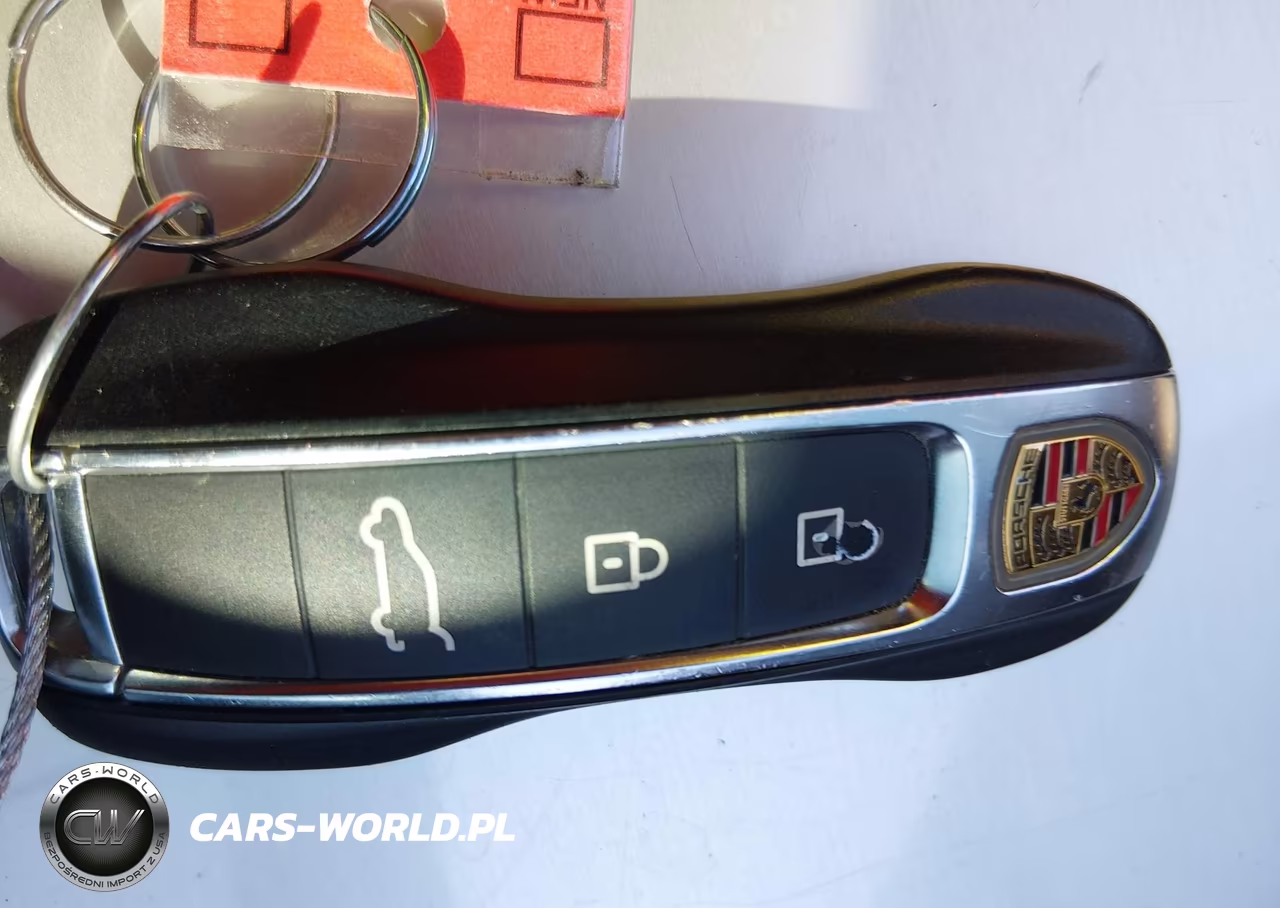 2022 Porsche Cayenne Coupe Platinum Edition VIN:WP1BA2AY9NDA47662 - 11