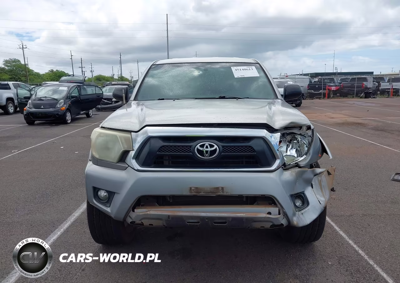 2015 Toyota Tacoma Prerunner V6 VIN:3TMJU4GN8FM186989 - 13