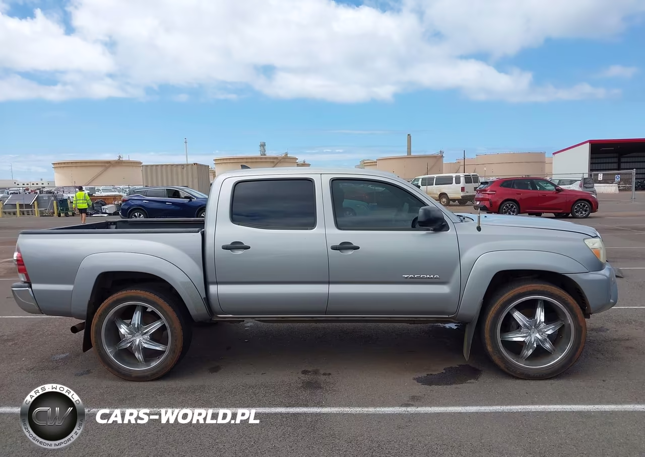 2015 Toyota Tacoma Prerunner V6 VIN:3TMJU4GN8FM186989 - 14
