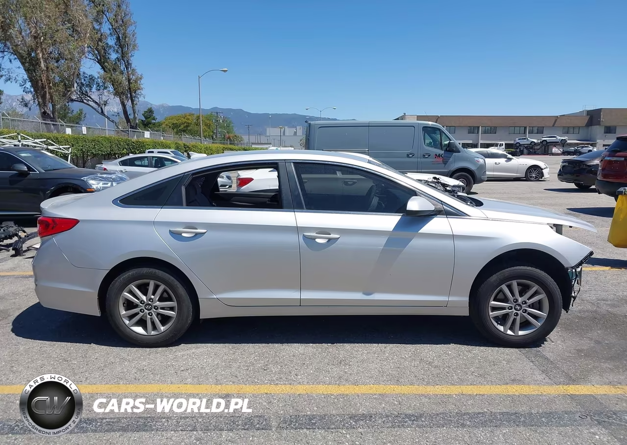 2015 Hyundai Sonata Se VIN:5NPE24AF9FH131384 - 14