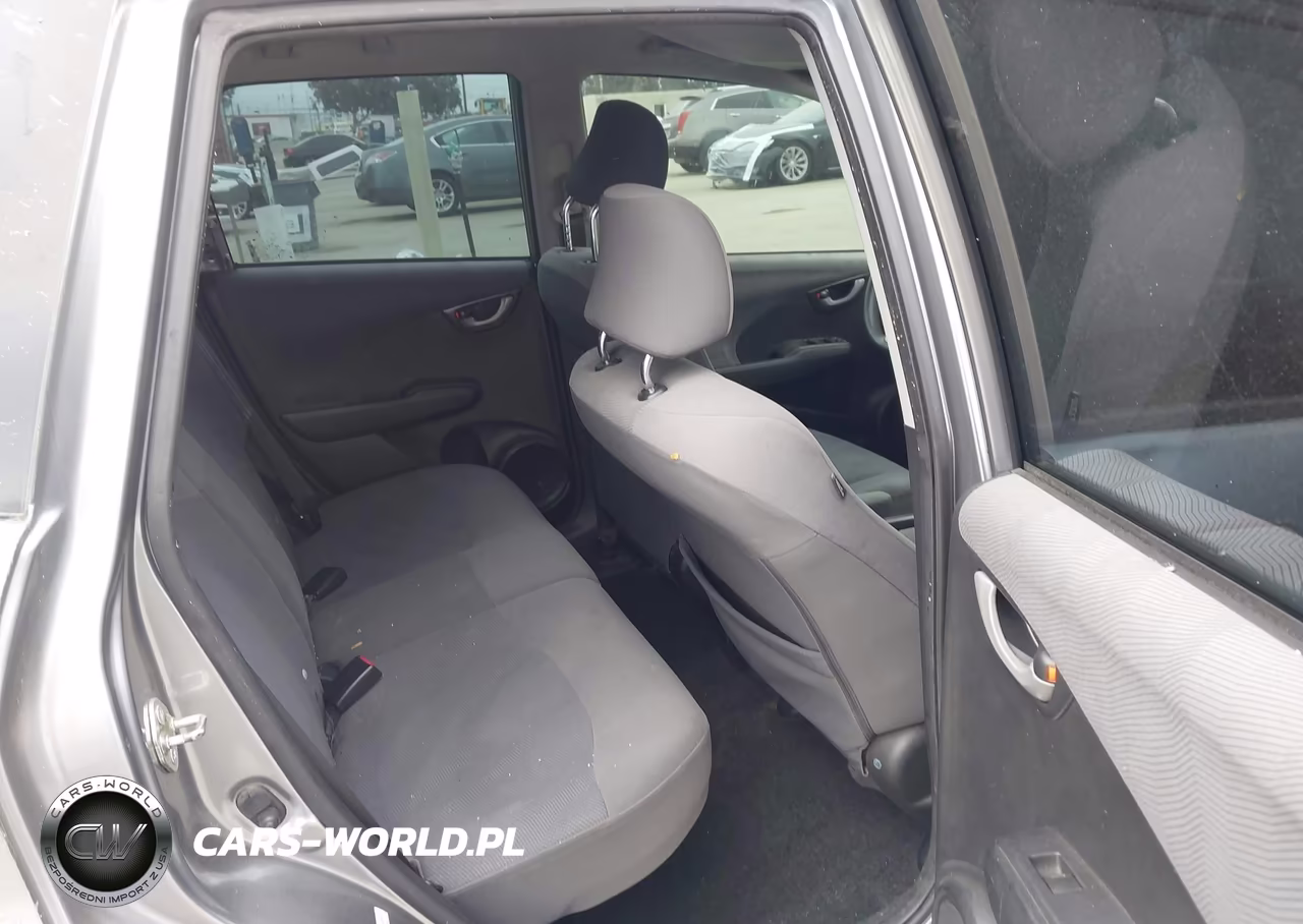 2009 Honda Fit VIN:JHMGE88209S055049 - 8