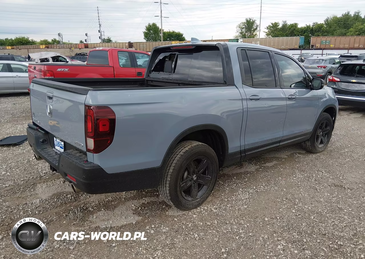 2023 Honda Ridgeline Black Edition VIN:5FPYK3F8XPB012395 - 4