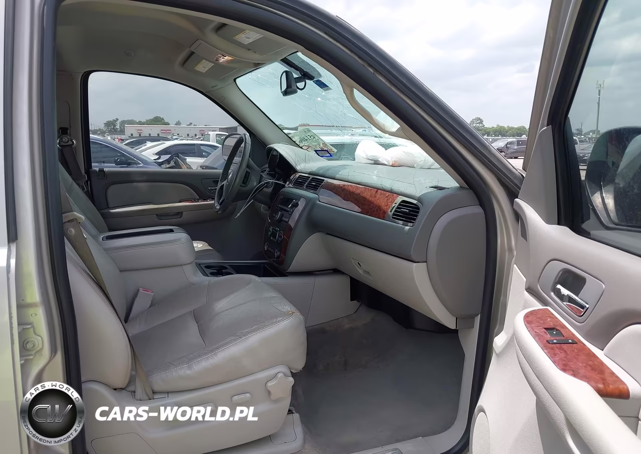2008 Chevrolet Suburban 1500 Lt VIN:1GNFK16358J232327 - 5