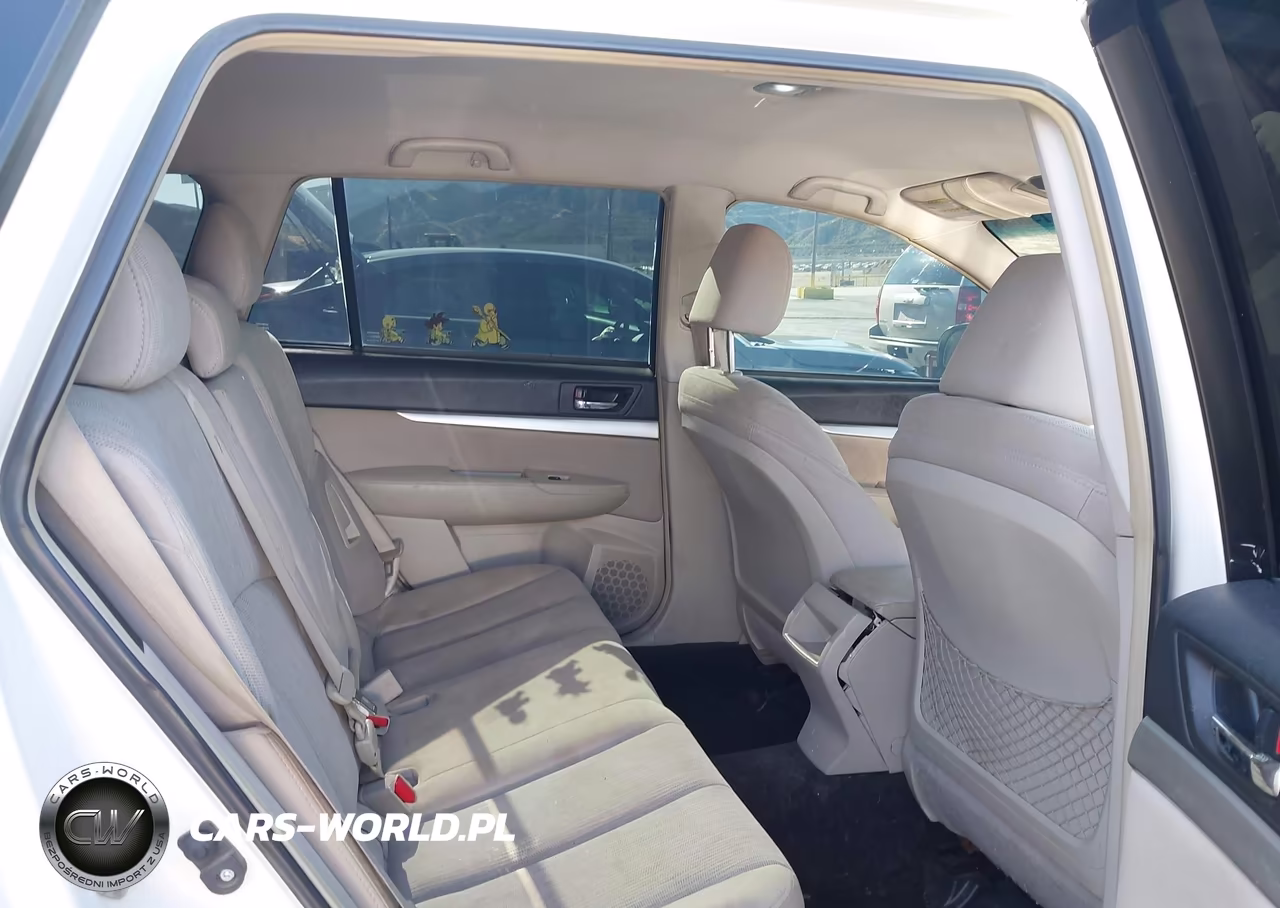 2013 Subaru Outback 2.5I Premium VIN:4S4BRBCC4D3207071 - 8