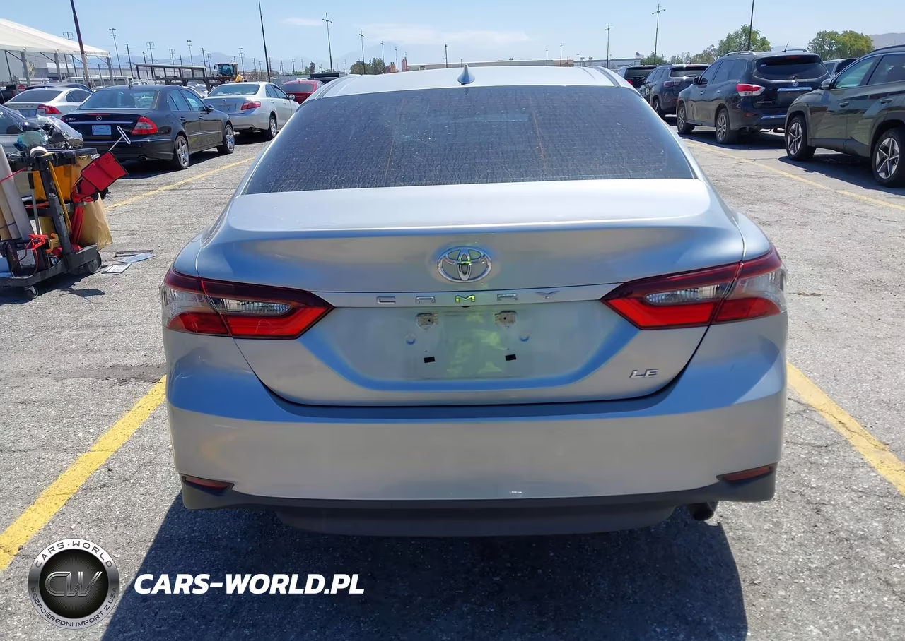 2022 Toyota Camry Le VIN:4T1C11AK2NU634096 - 17