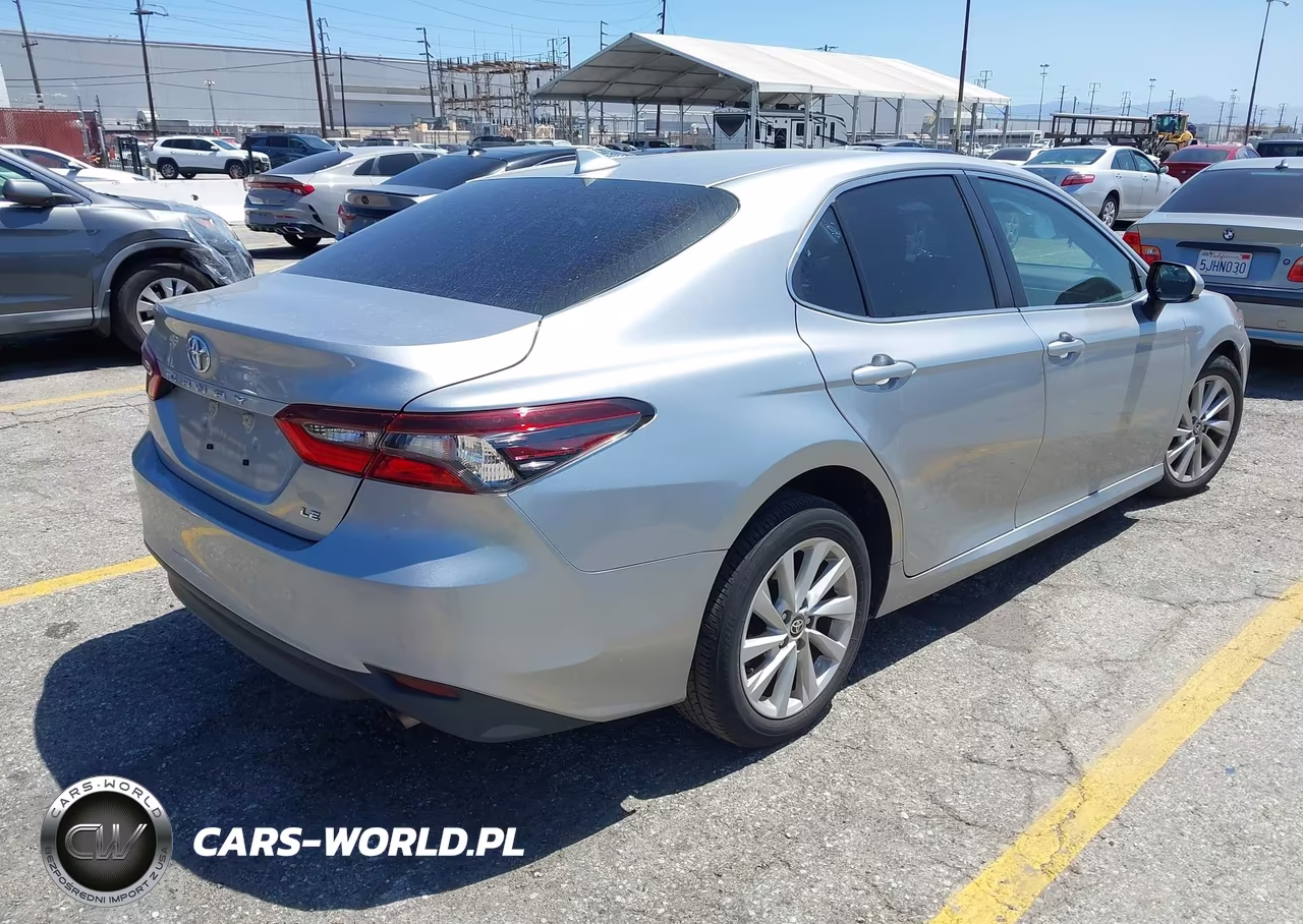 2022 Toyota Camry Le VIN:4T1C11AK2NU634096 - 4