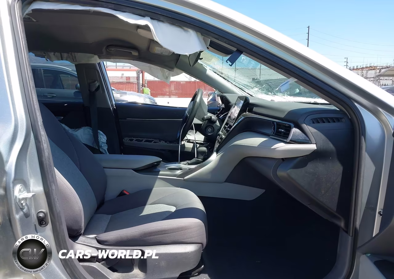 2022 Toyota Camry Le VIN:4T1C11AK2NU634096 - 5