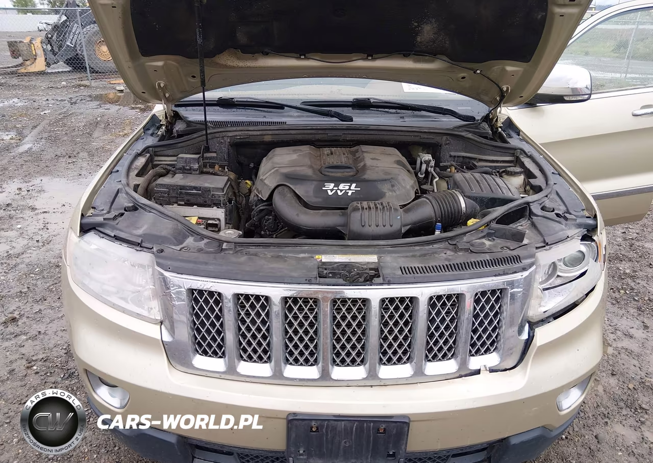 2012 Jeep Grand Cherokee Overland VIN:1C4RJFCG1CC105312 - 10