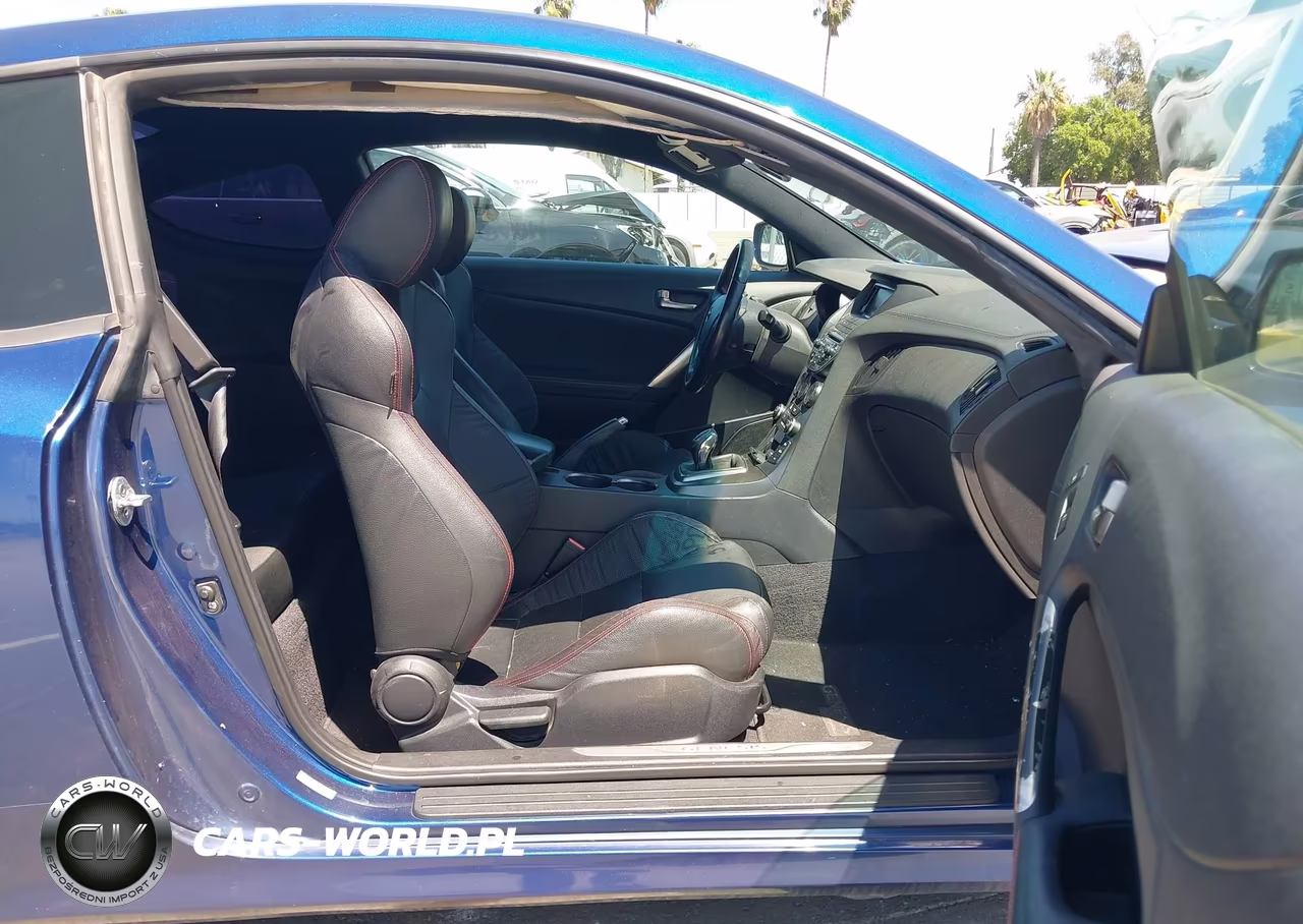 2016 Hyundai Genesis 3.8 R-Spec VIN:KMHHU6KJ8GU133037 - 5
